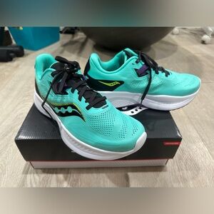 Saucony Women's Guide 15 Athletic Running Shoes, color Cool Mint, Sz 9 -NIB